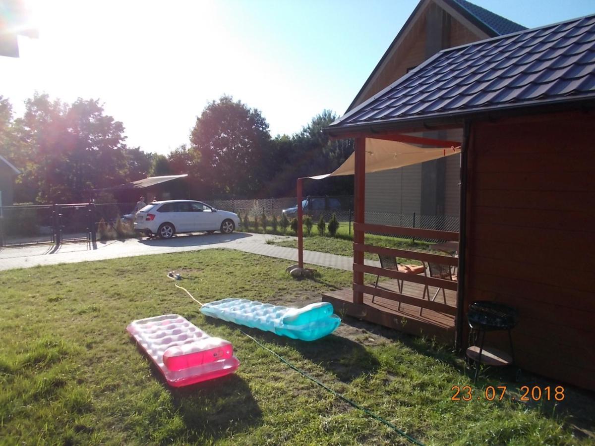 Niewygodny Domek Z Wlasnym Podworkiem Wiselka Exterior photo